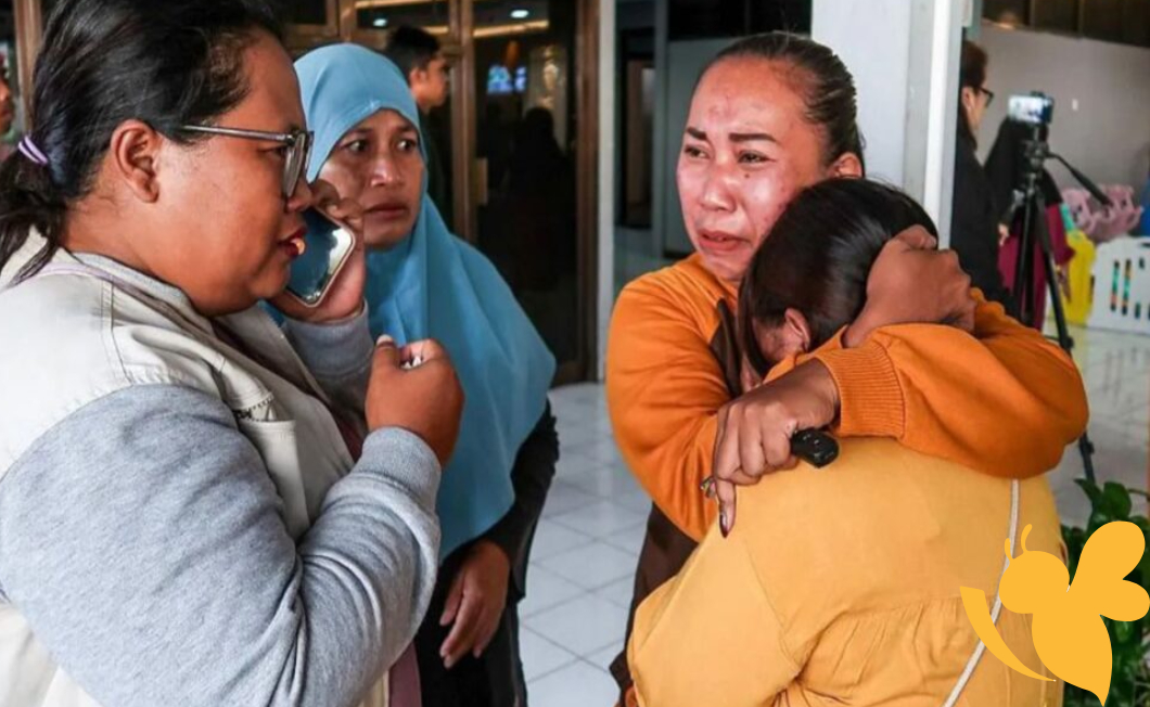 Ferry sinks off Bali, Indonesia; four dead, dozens missing